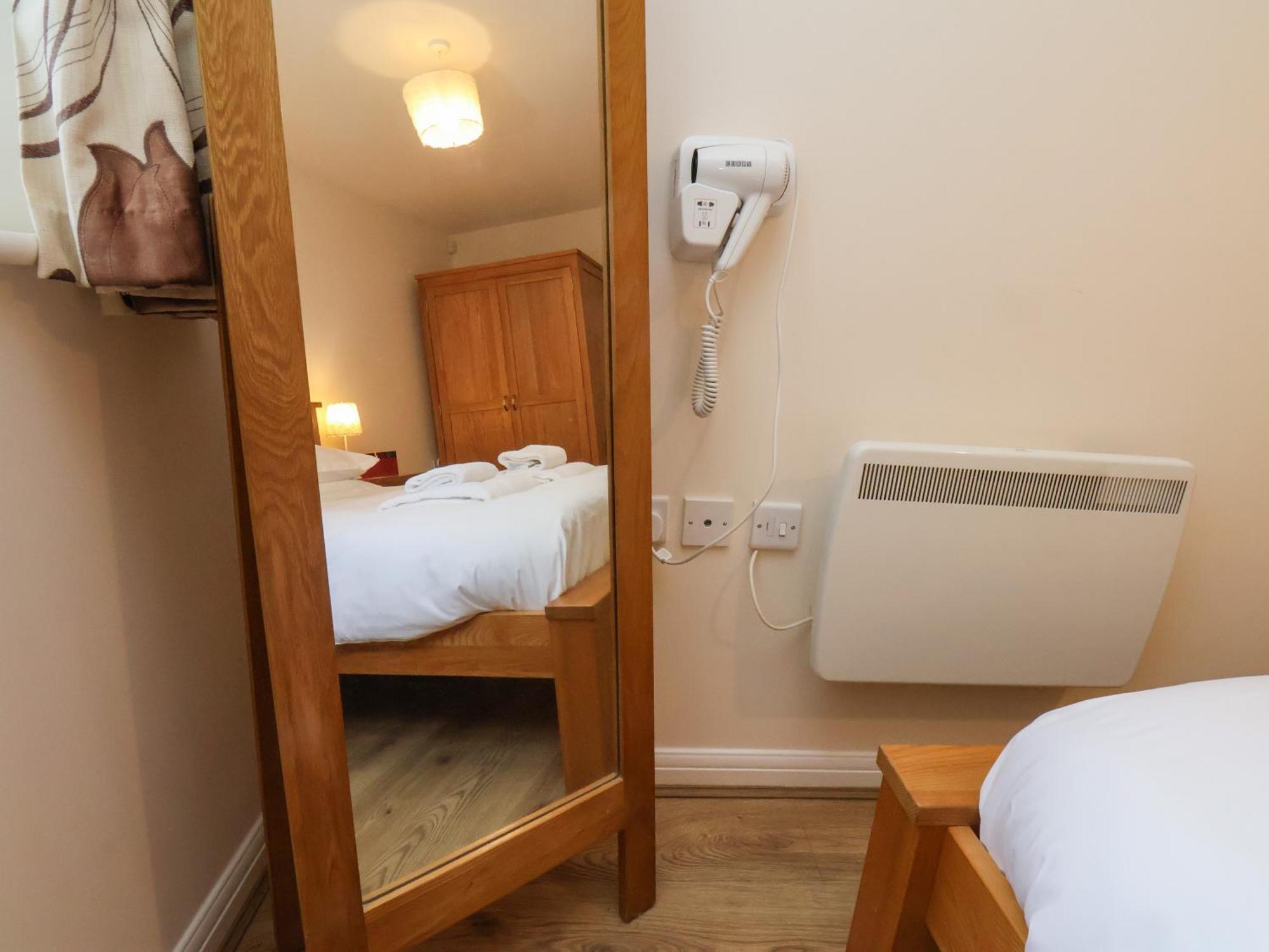 Cadliam Appartement Whitby Buitenkant foto