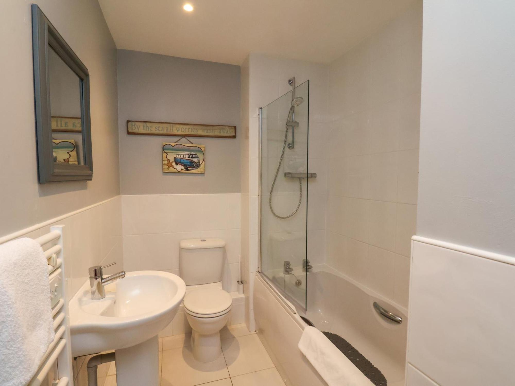 Cadliam Appartement Whitby Buitenkant foto