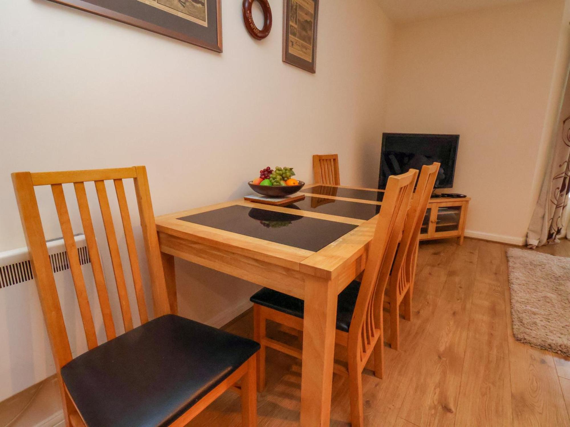 Cadliam Appartement Whitby Buitenkant foto